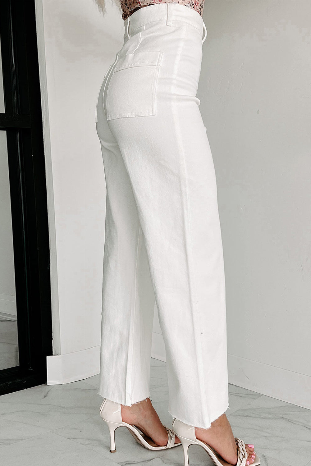 White Solid Raw Hem Wide Leg Crop Jeans